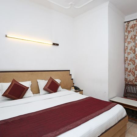 Capital O 10750 Hotel Vivek New Delhi Eksteriør bilde