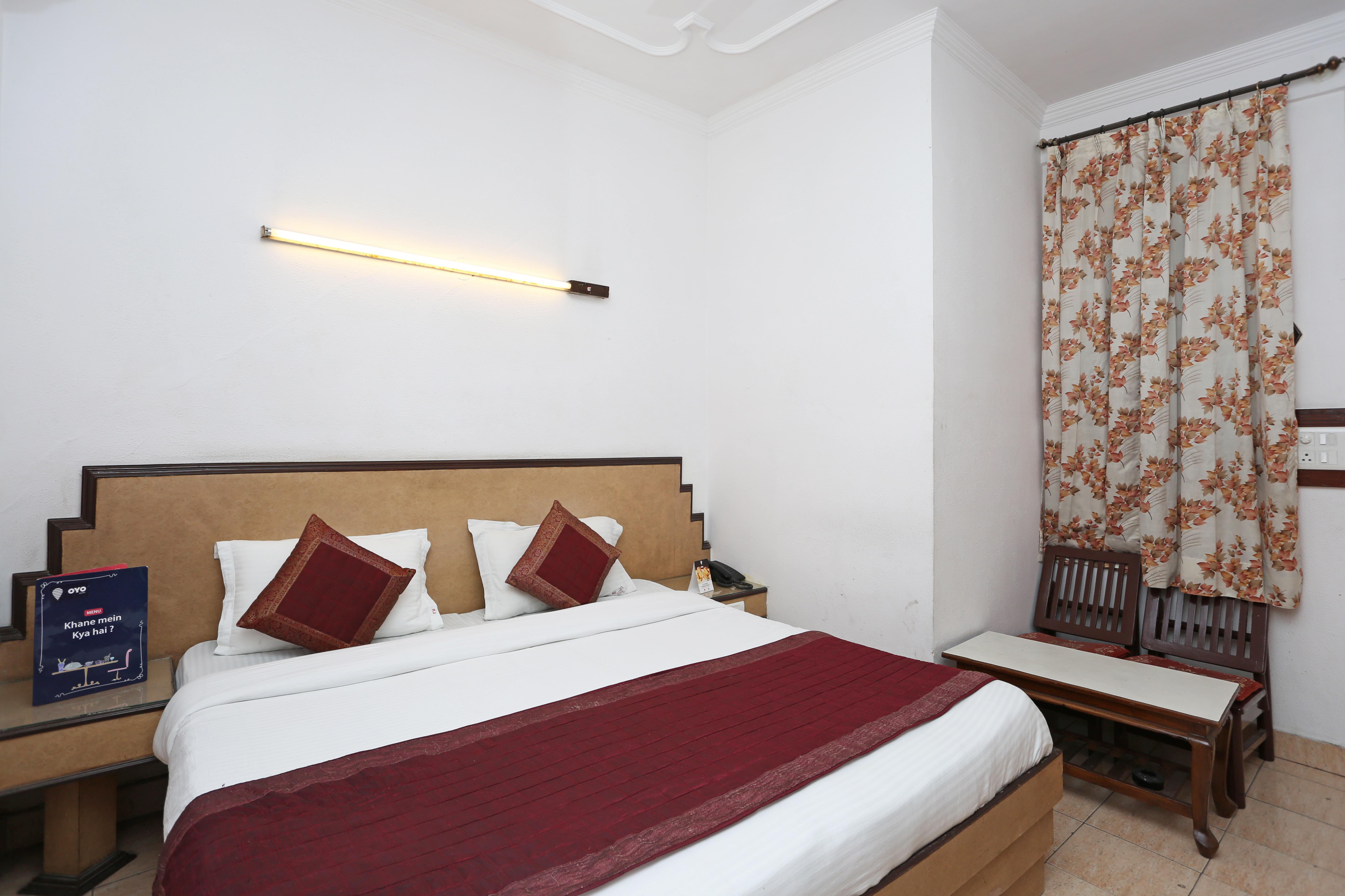 Capital O 10750 Hotel Vivek New Delhi Eksteriør bilde